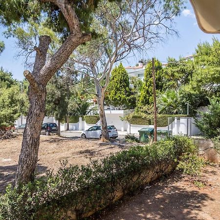 Elegant Apartment W Great Balcony In Vouliagmeni Atene Esterno foto