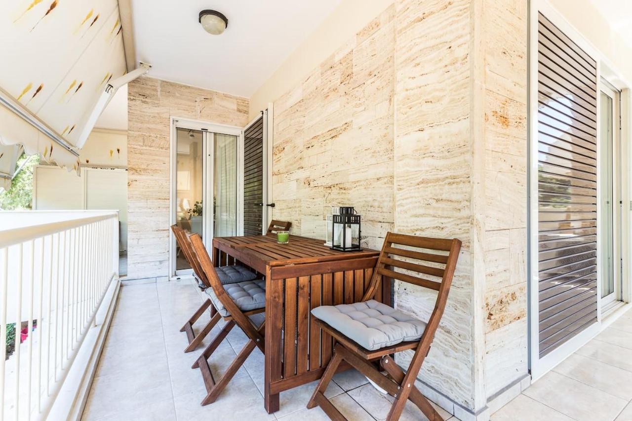 Elegant Apartment W Great Balcony In Vouliagmeni Atene Esterno foto